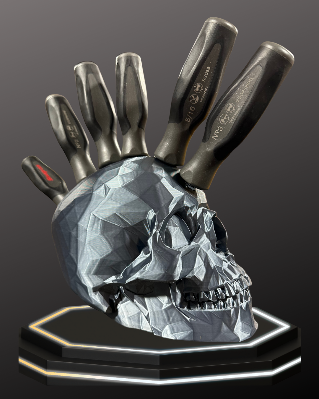 SKULL-DRIVER = FORGE